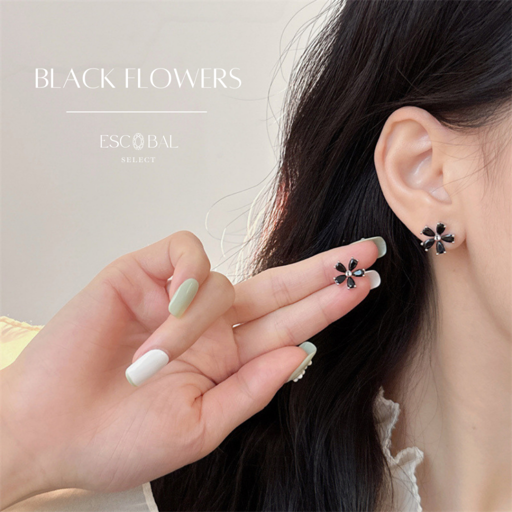 ESCOBAL ต่างหูเงินแท้ Black Flowersมรกตอัญมณีสีดำ ตุ้มหูเงินแท้ ต่างหูแฟชั่น ตุ้มหูเงินแท้ วาเลนไทน์