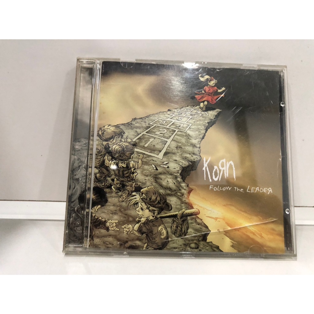 1 CD MUSIC  ซีดีเพลงสากล  KORN FOLLOW THE LEADER      (A14J98)