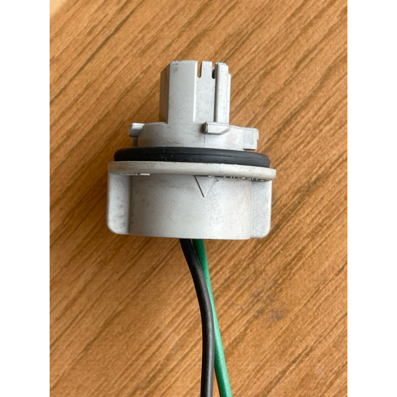 ขั้วไฟท้าย ไฟเลี้ยว หลอดเสียบT20 หลอดสีส้ม สินค้าของแท้ถอด