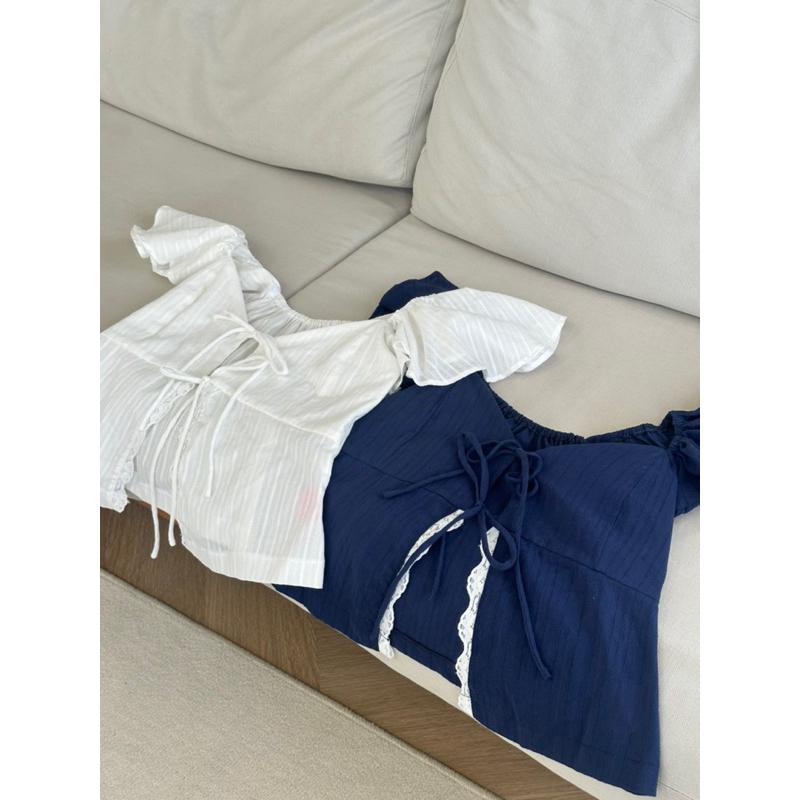 à.Patria - เสื้อปาดไหล่ Juliet Tops