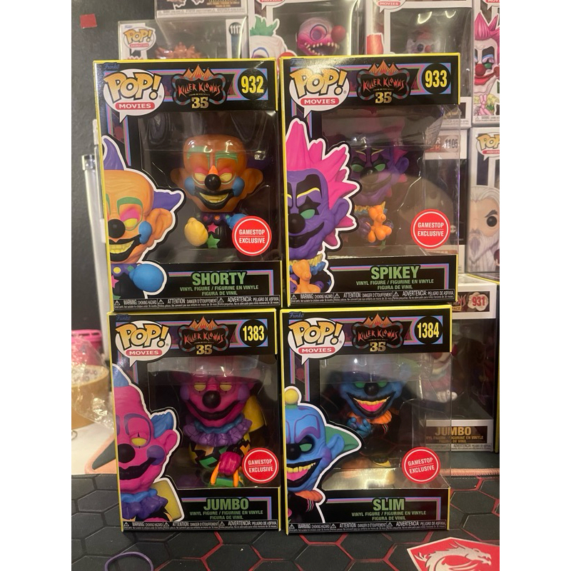 Funko Pop : Killer klowns(horror) boxsetได้ทั้ง 4 ตัว Shorty,Spikey,Jumbo,Slim (Blacklight Edition)