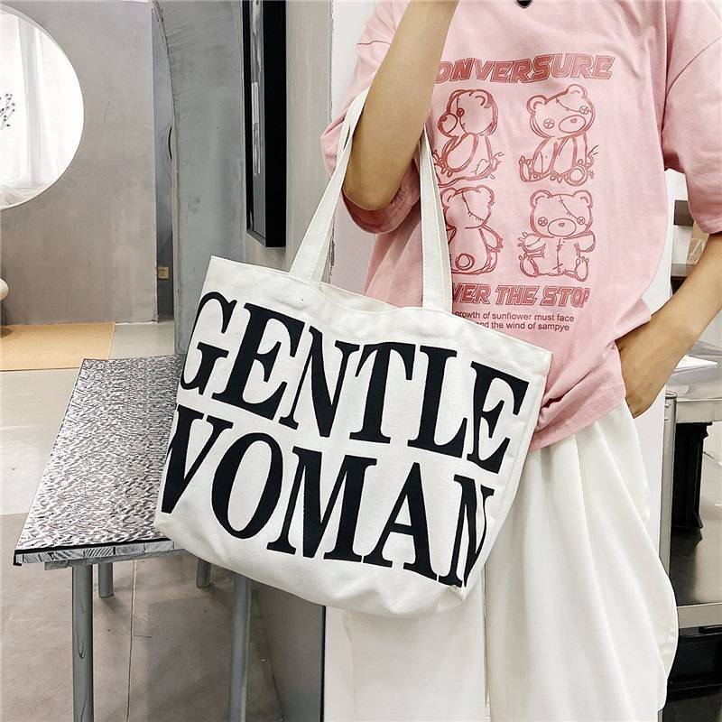 กระเป๋าผ้า Ge tle women สีขาว สีครีม สีน้ำเงิน สีครีมสกรีนหมี