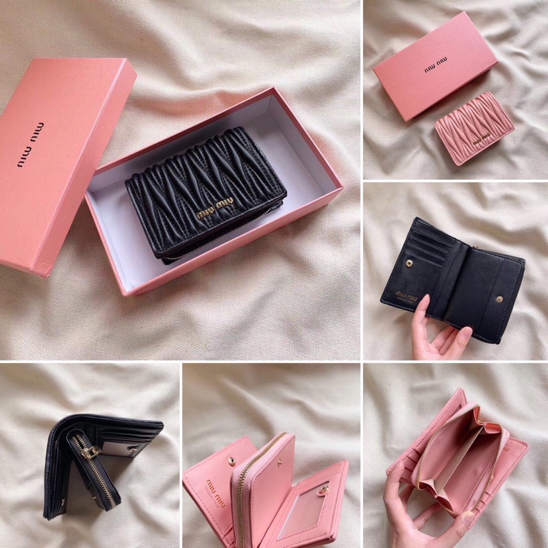 Hot กระเป๋าตังค์งานพรีเมี่ยมขายดีมากๆมีของพร้อมส่ง ของขายดีทุกสี