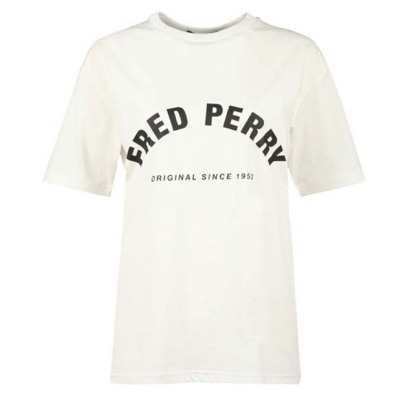 เสื้อยืด Fred Perry arch logo t-shirt in white (ผู้หญิง)