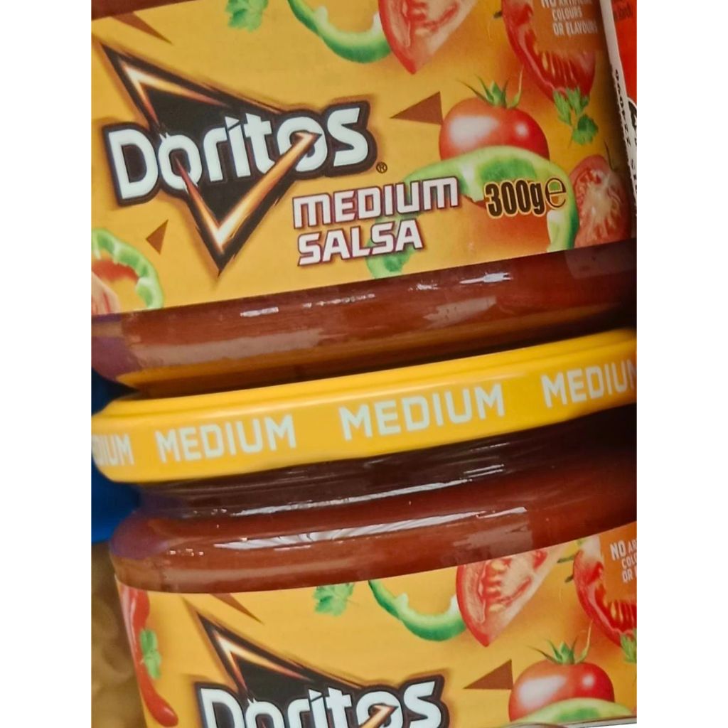 DORITOS Medium Salsa Dip 300g