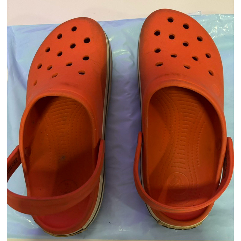 รองเท้า crocs (ผู้ชาย) ไซส์ 42 ของแท้ ราคาถูก
