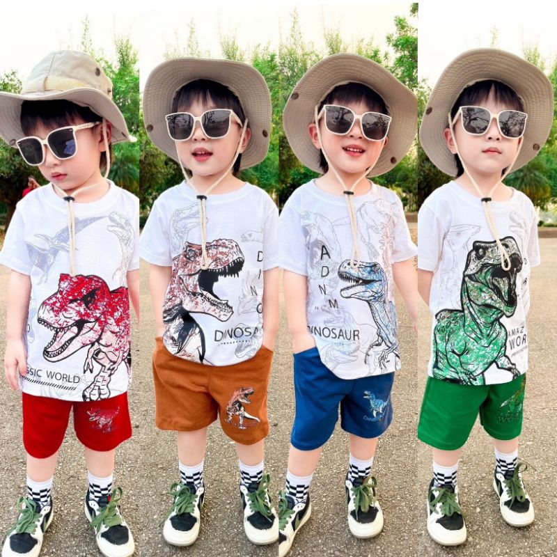 ชุดเด็กไดโนเสาร์ เสื้อแขนสั้นสกรีนหน้าเต็ม กางเกงขาสั้นมีกระเป๋า2ข้าง ผ้าคอตตอน100%เกรดเซมิ