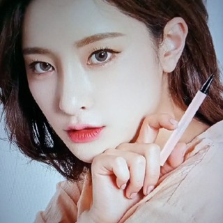 Suake Fine Make Up Eyeliner อายไลเนอร์สีดำกันน้ำ