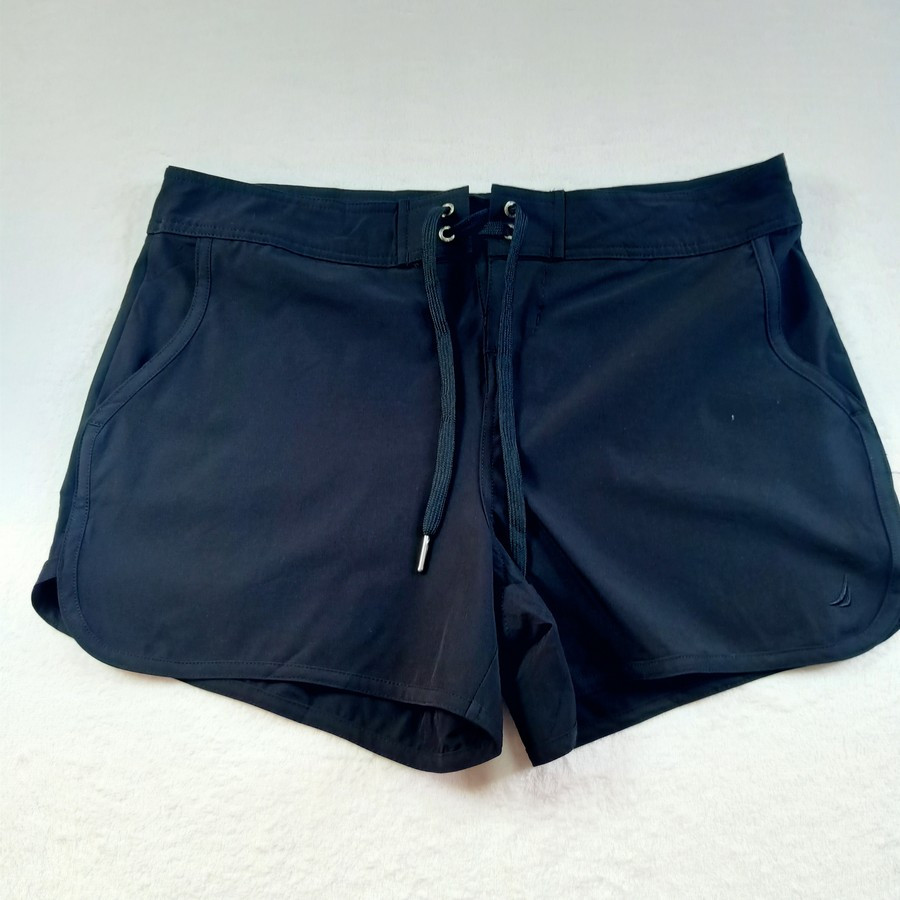 กางเกงขาสั้นผู้หญิง ใส่เล่นน้ำ Nautica Women's Swim Trunks Board Shorts Black Sz M W34