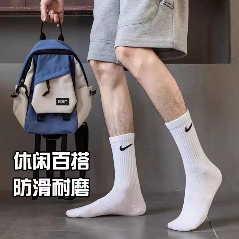 ถุงเท้าข้อยาว NIKE ที่กำลังฮิต ถุงเท้าคุณภาพดี