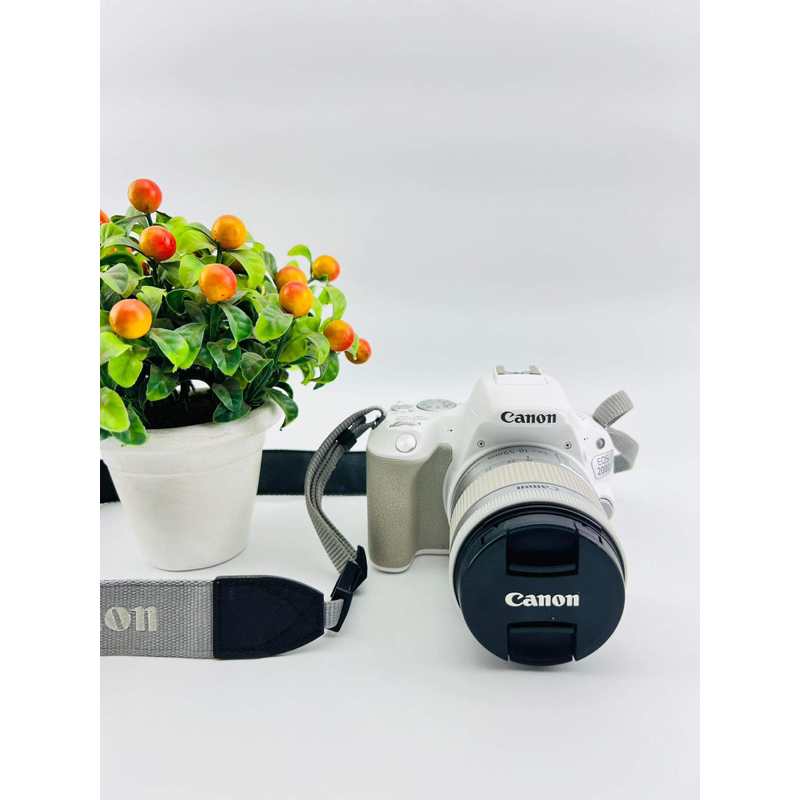 กล้อง Canon Eos 200D + เลนส์ 18-55mm ***มือสอง สีขาว