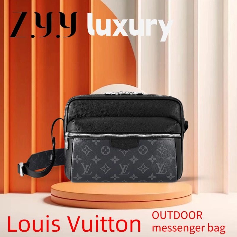 New Hot sales ราคาพิเศษ 🍒หลุยส์วิตตอง Louis Vuitton OUTDOOR Messenger Bag🍒กระเป๋าสะพายข้างผู้ชาย M30233