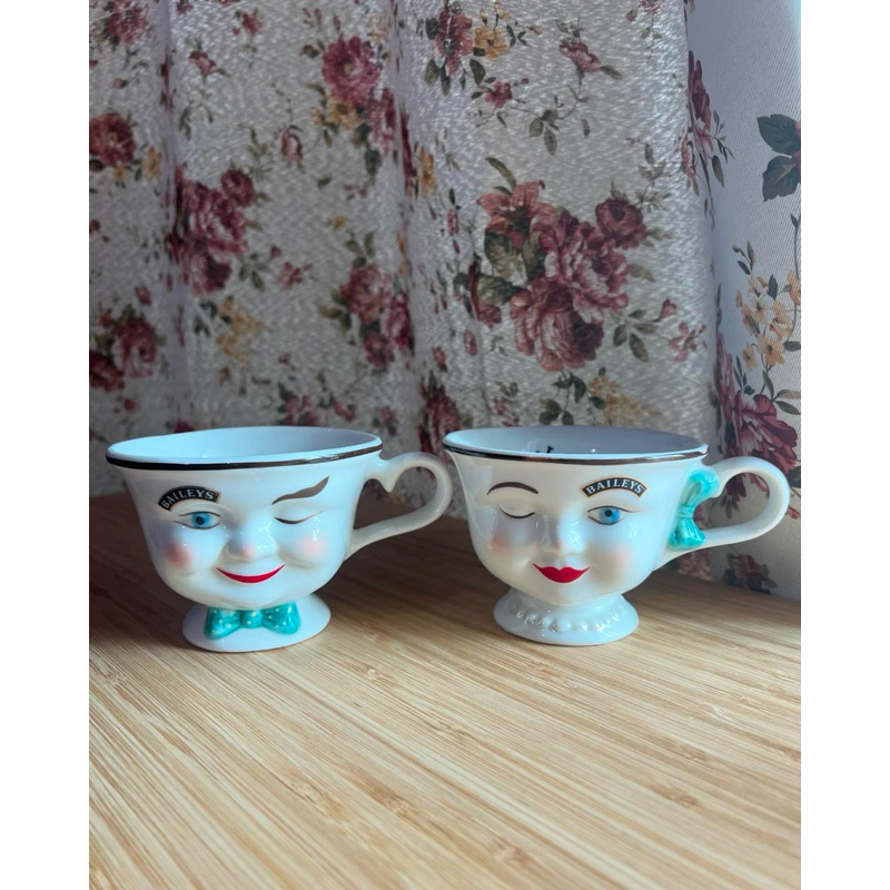 Vintage Baileys Irish Cream Winking Face Yum Coffee Cup Mug  His & Hers
