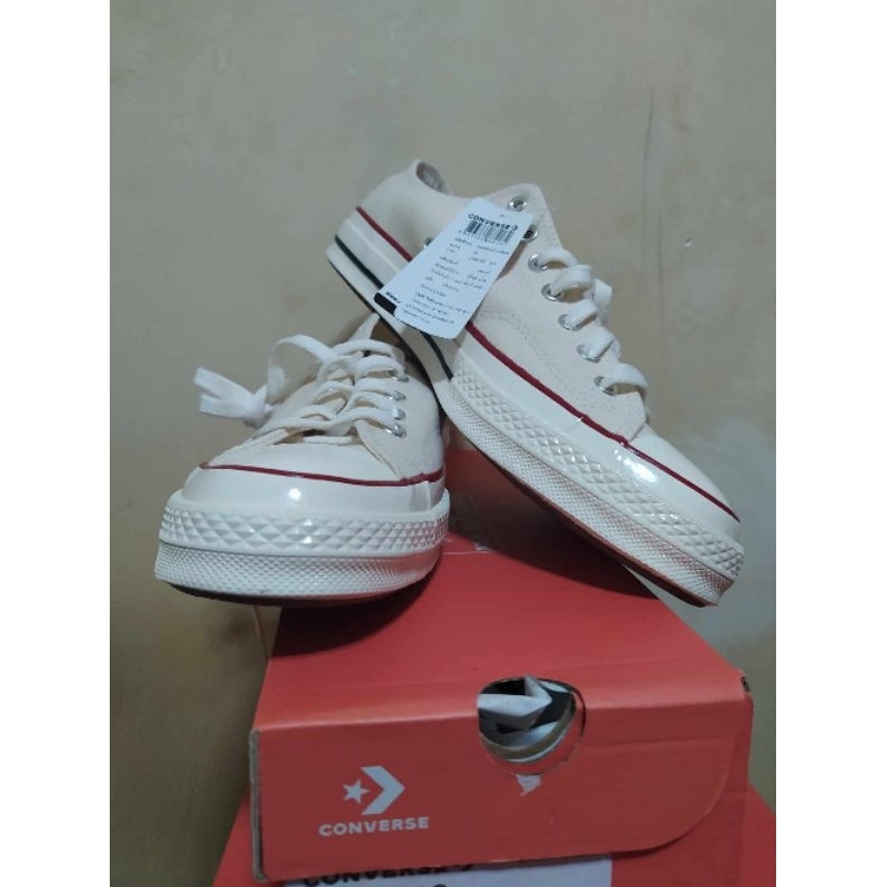Converse Chuck 70 Ox Cream 162062CF1CMXX สีครีม