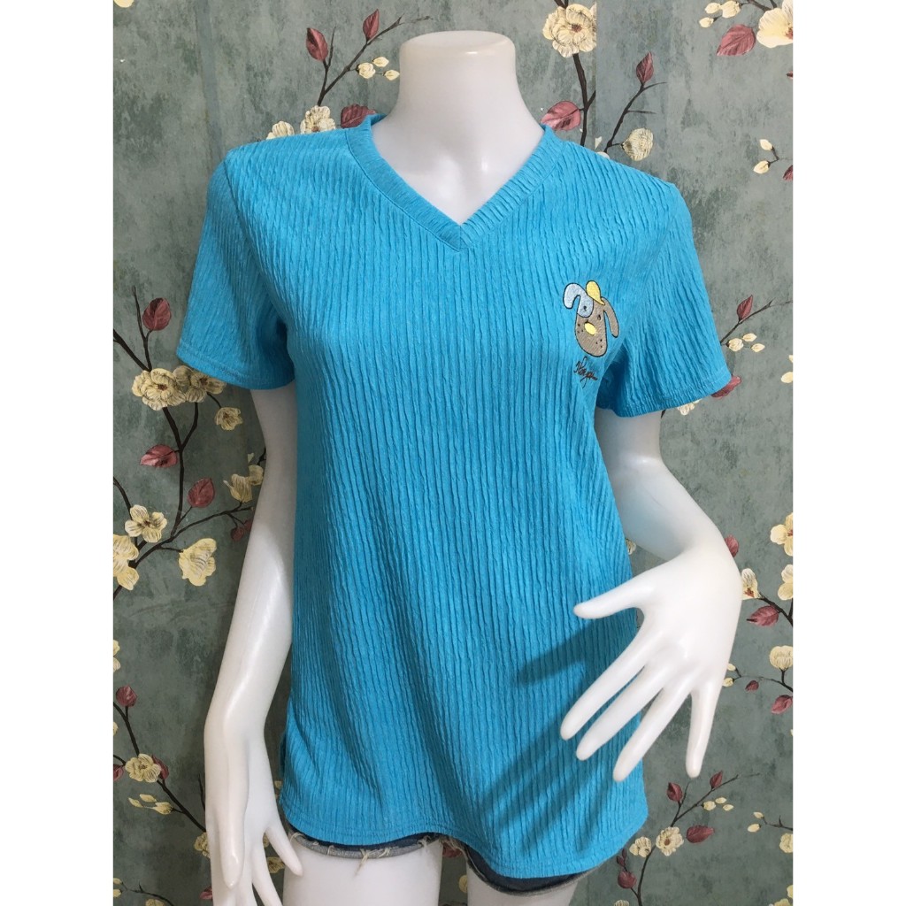 เสื้อยืดคอวีผ้าท็อฟฟี่ ผ้าเปลือกไม้ มี 8 สี รอบอก 32-42 นิ้ว รุ่น5002-ลูฟี่