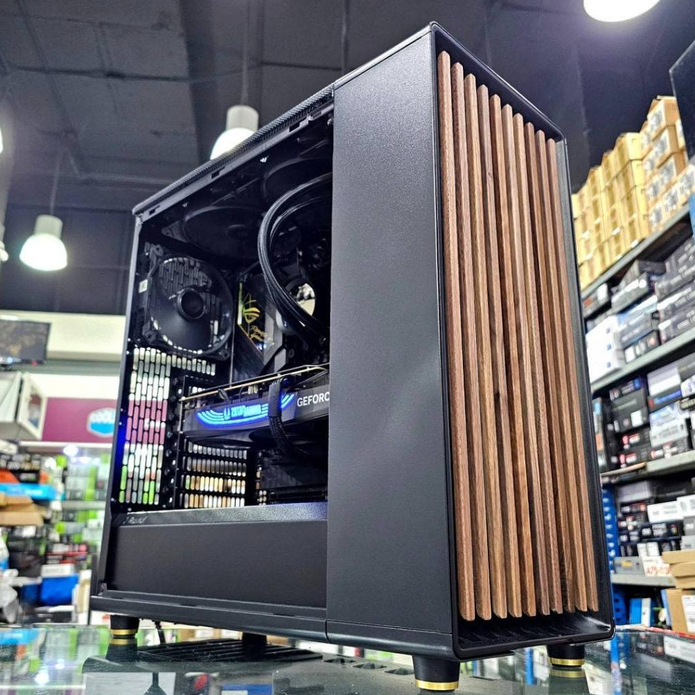 คอมพิวเตอร์ประกอบ Fractal Design North TG Black
