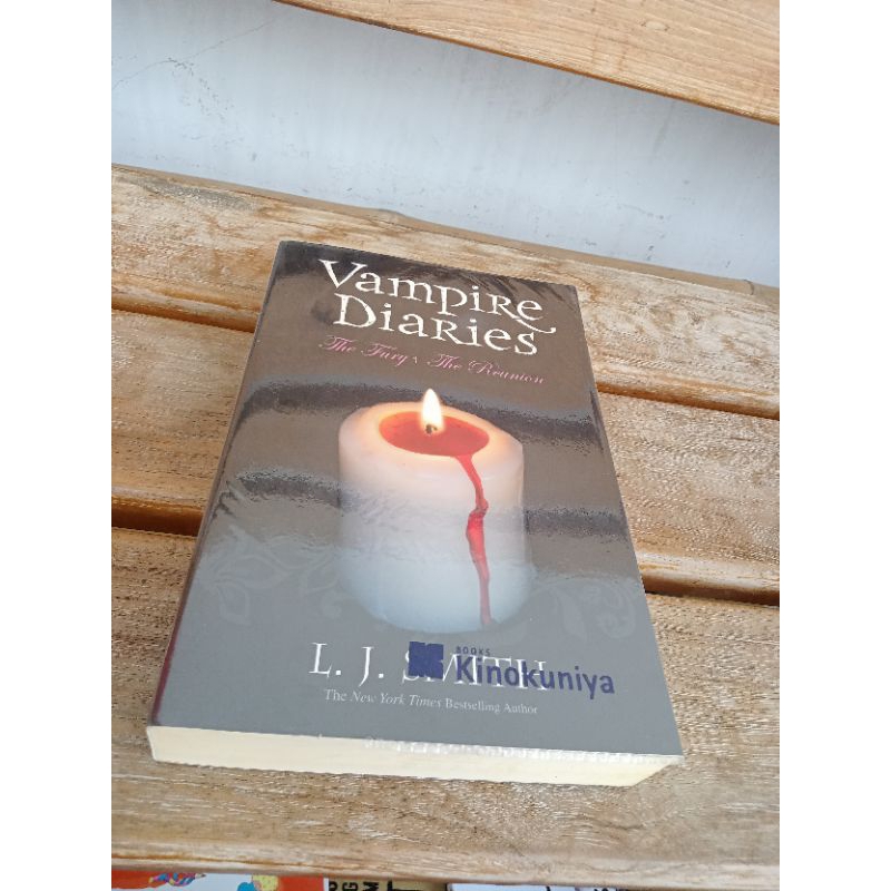 Vampire diaries.       .