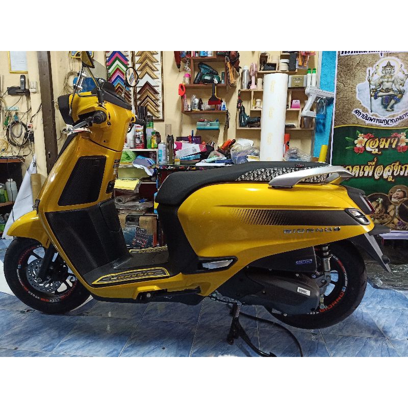 สติ๊กเกอร์ลางข้างรถ giorno honda (ฮอนด้าจีออโน่)