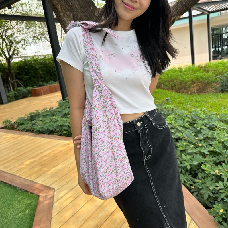 รวมกระเป๋าผ้าน่ารัก ลายดอกไม้ สายผูกโบว์ totebag 🌷🩰🤍 สีเยอะมาก - รูปที่ 6