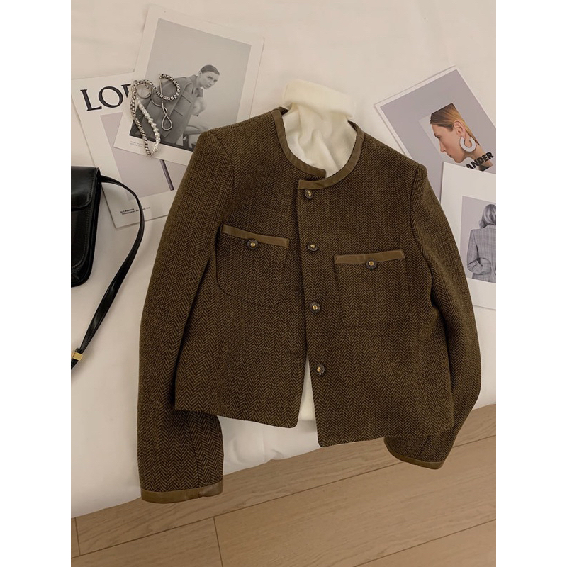 พร้อมส่ง เสื้อคลุมงานผ้าทวิตสีน้ำตาลทรงสวยสไตล์เกาหลี