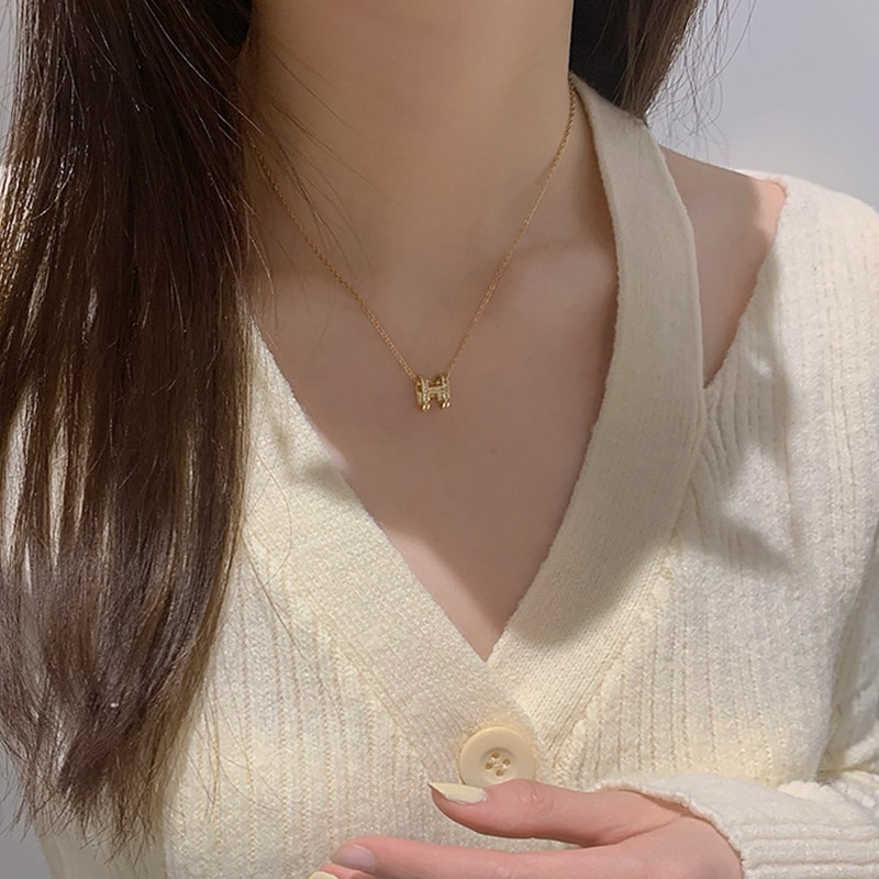 สร้อยสแตนเลสแท้ จี้Hฝังเพชร ไม่ลอก ไม่ดำ