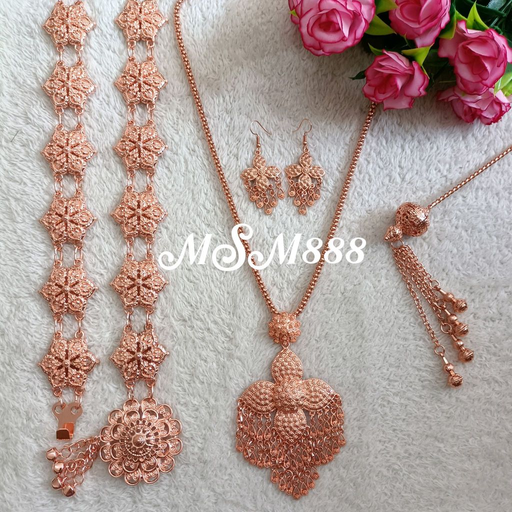 เครื่องประดับชุดไทยสีนาค เซ็ท 5 ชิ้น ต่างหูแบบเจาะต่างหูแบบเจาะ รุ่นN00021