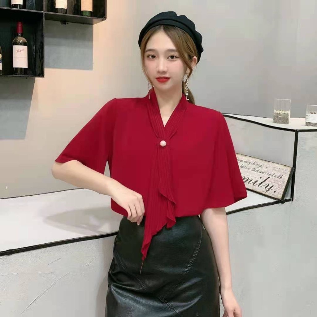 {New Fashion)เสื้อแขนสั้น มีหลายสีแขนระบายใส่ทำงานก็เริ่ด เนื้อผ้าเกาหลีเบาใส่สบาย