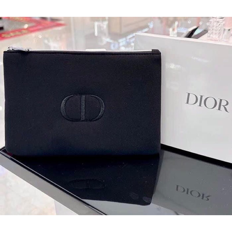 กระเป๋าใส่เครื่องสำอาง Dior