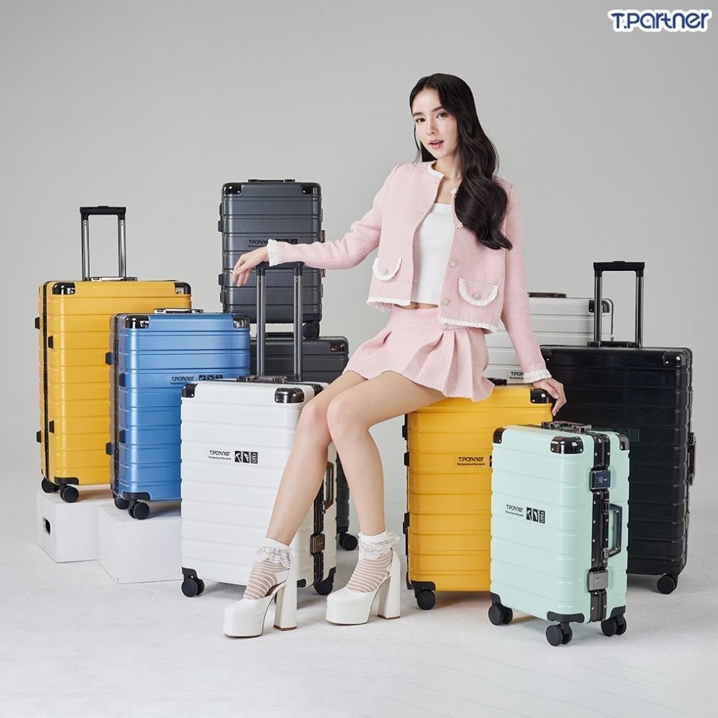 Tpartner แท้(ประกัน3ปี) Titanium กระเป๋าเดินทางล้อลาก โครงอลูมิเนียม มุมกันกระแทก 4 มุม ทนทุกมิติ