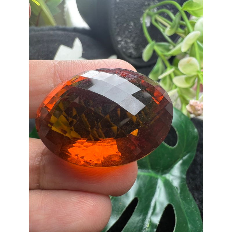 yellow citrine 77 กะรัต 24x30 มิลลิเมตร..(1 เม็ด)24x30MM สะอาดตา