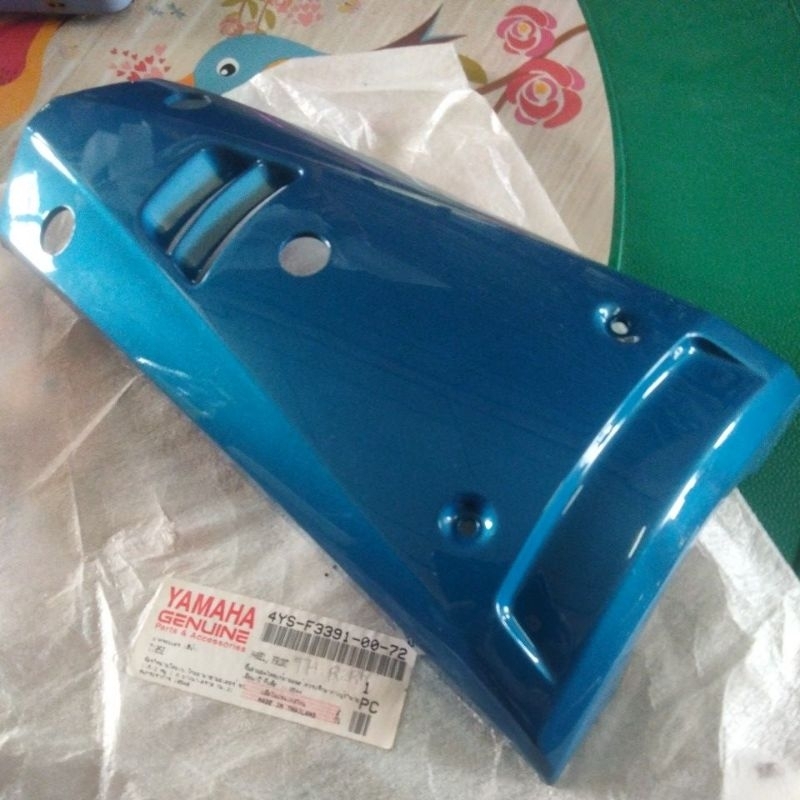 4YS-F3391-00-72ฝาครอบแตร(สีฟ้า.รุ่นเรนโบว์.T105E)