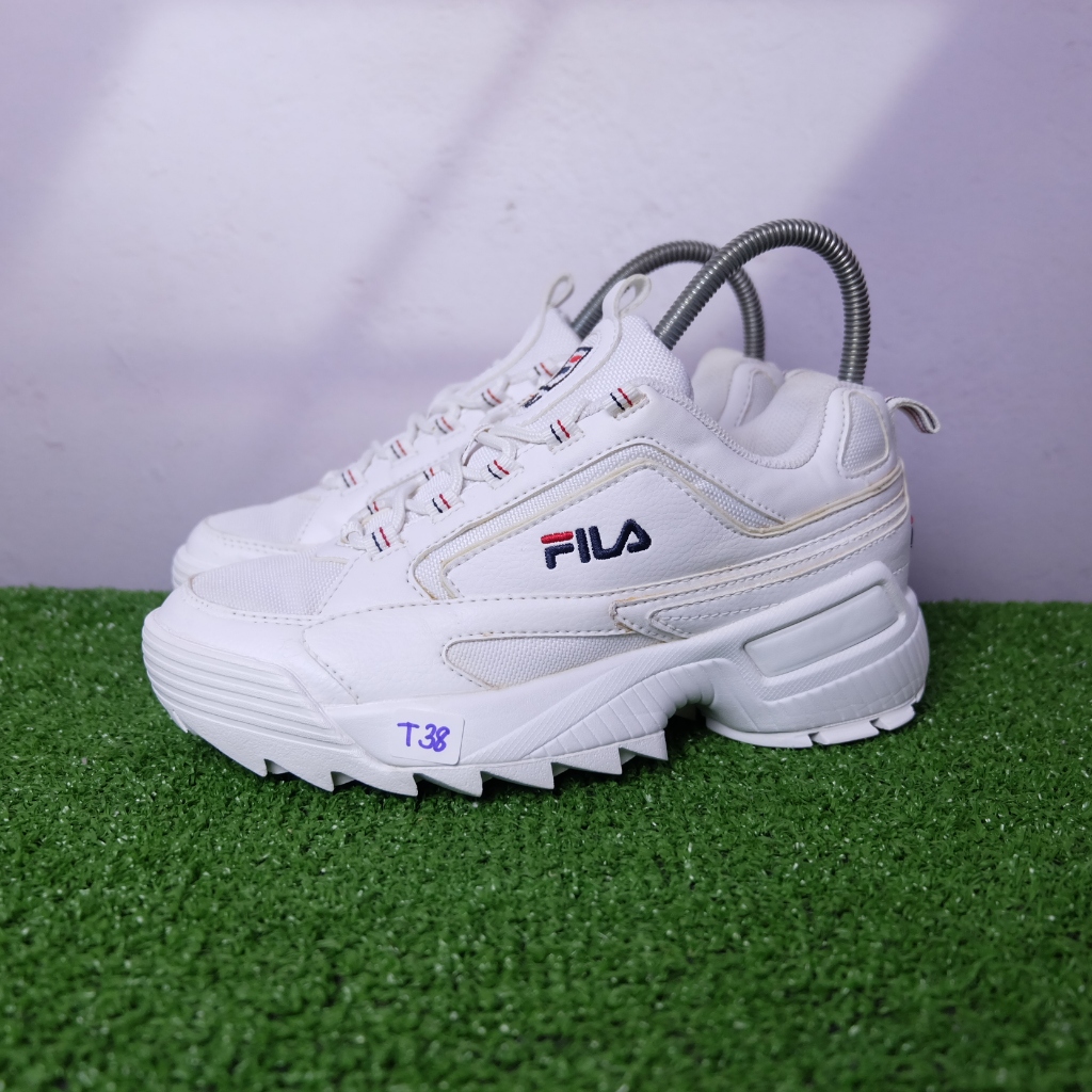 (37/22.5 cm) Fila Disruptor Sneakers สภาพสวยๆใหม่ๆ ฟีล่ามือ2ของแท้💯 รองเท้าผ้าใบเกาหลีผู้หญิง