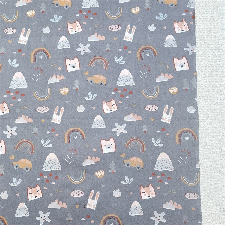 ผ้าาคอตตอน 100% คอตตอนทอทวิล พิมพ์ลาย Holiday