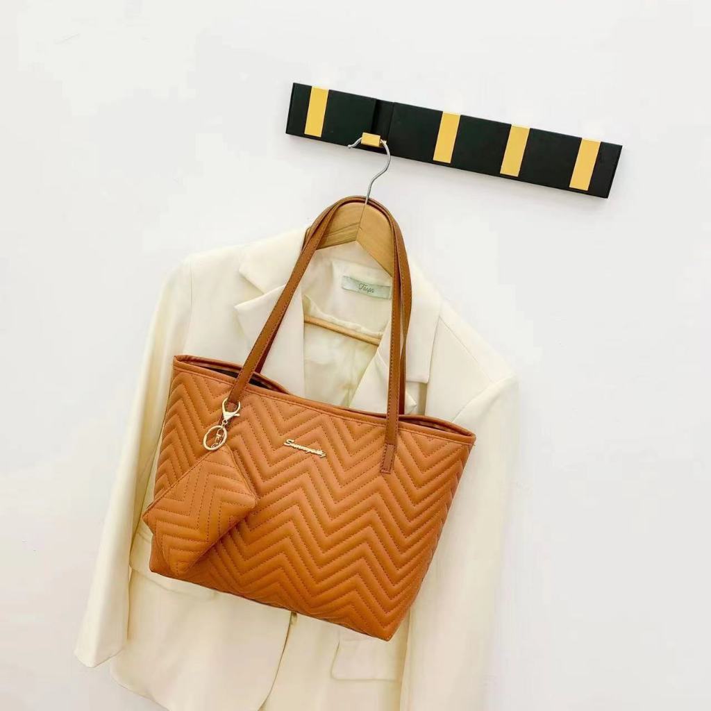 กระเป๋าสะพายไหล่คล้องแขน หนัง PU ความจุขนาดใหญ่ มี2ใบ ขนาดพกพา แฟชั่นสำหรับ สตรีสวยทันสมัย หนังนิ่ม นุ่มน่าสมผัด