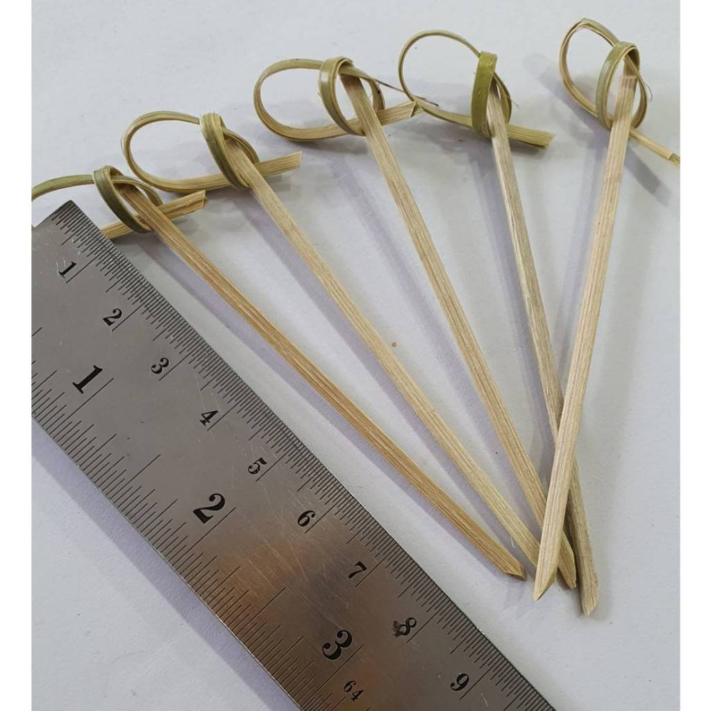 Noshi Gushi Knotted bamboo size 9 cm ( 100pcs/ pack ) ไม้เสียบปมไม้ไผ่ สําหรับค็อกเทล ขนมขบเคี้ยว แซนวิช 100 ชิ้นยาว9ซม