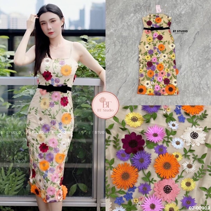 02-00303 เดรสปักลายดอกไม้