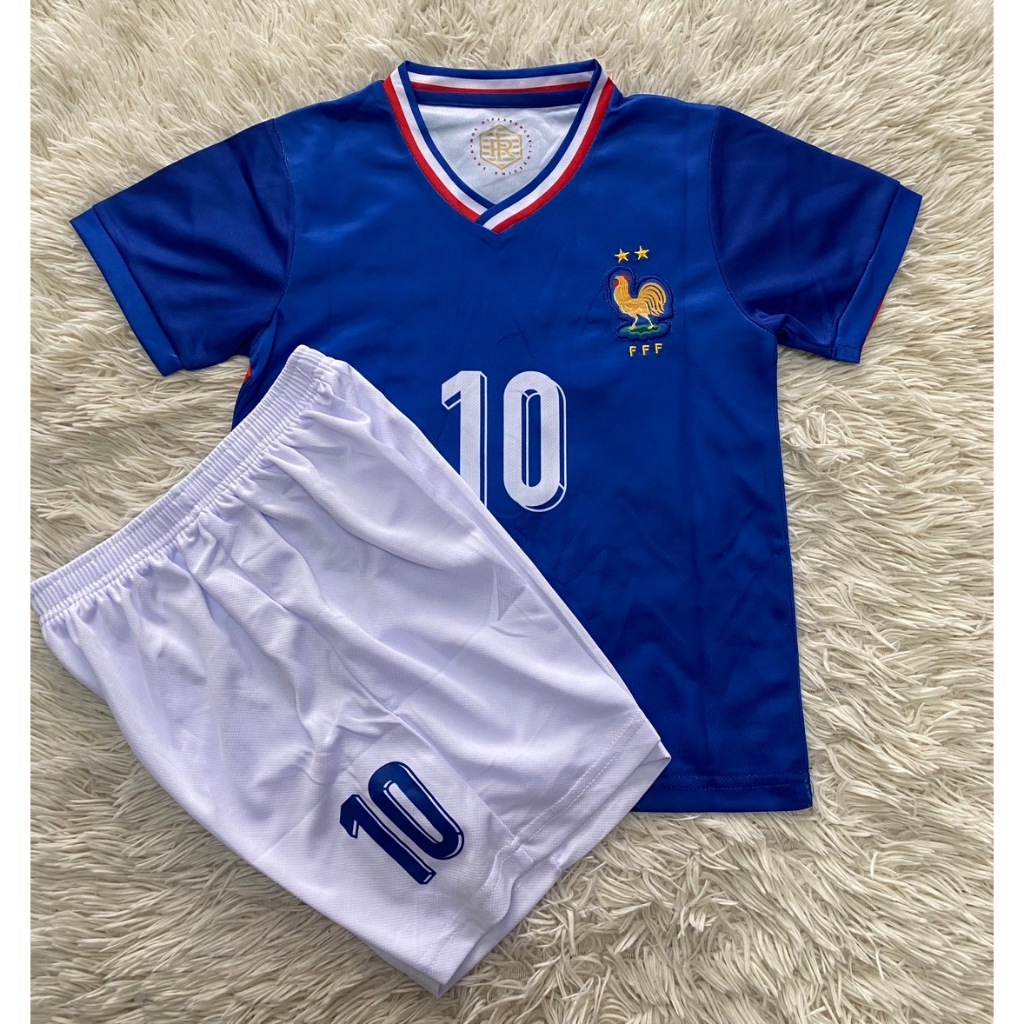 ชุดกีฬาเด็ก สำหรับใส่เล่นกีฬาทุกชนิด ทีมฝรั่งเศส France สกรีนเบอร์10 ชื่อเอ็มบัปเป้ เสื้อ+กางเกง ปี2024-2025 ใหม่ล่าสุด