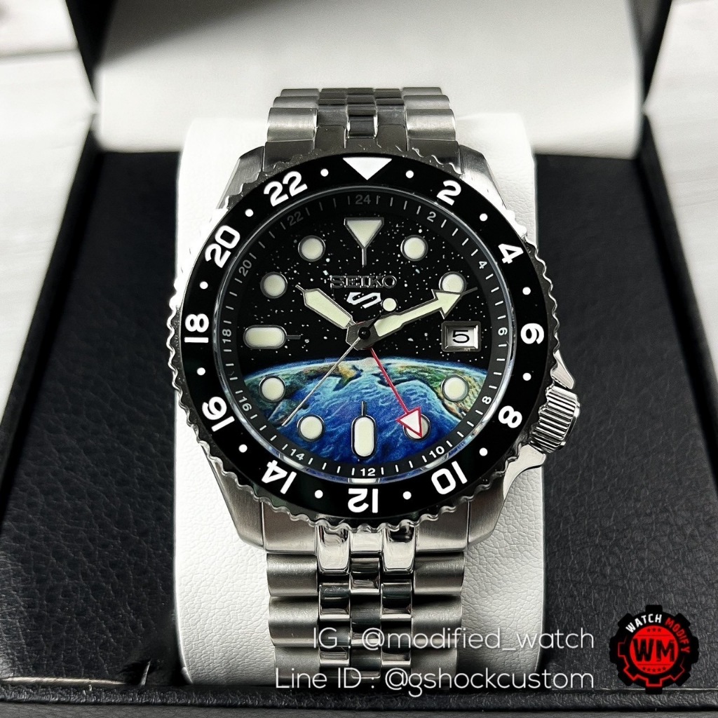 Seiko Mod GMT Movement Galaxy Space Very Premium Edition Jubilee Strap