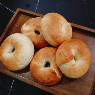 Plain Bagel ขนมปังเบเกิล Homemade Bagel เนื้อหนึบ 5 ชิ้น ทำใหม่ทุกออเดอร์ พร้อมส่งทุกวัน
