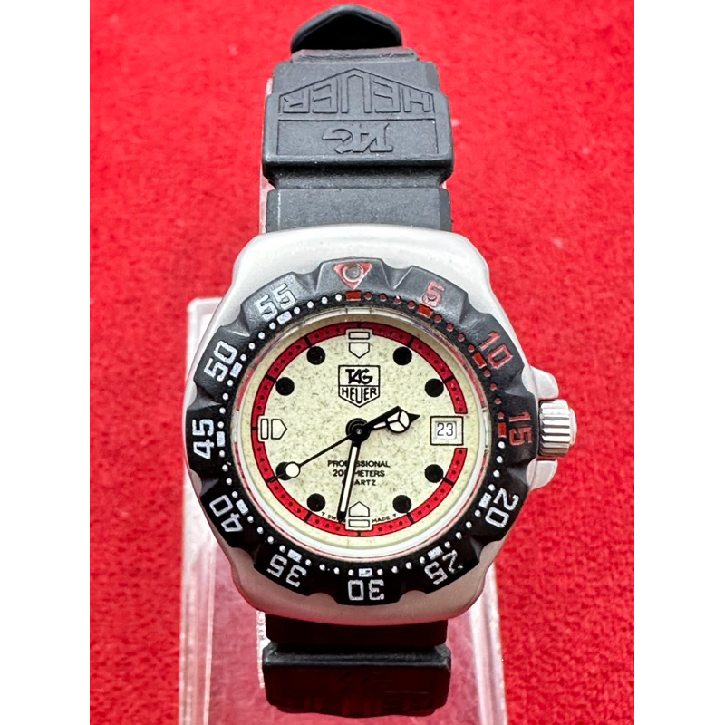 TAG HEUER professional  200 mQuartz ตัวเรือนสแตนเลส นาฬิกาดำน้ำผู้หญิง มือสองของแท้