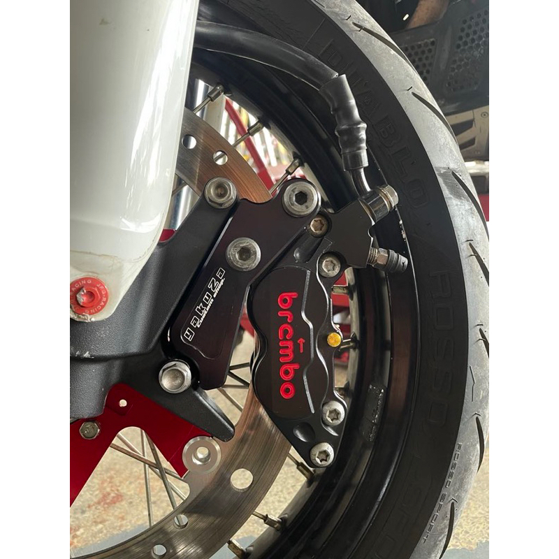 ขาจับจานเบรคCRF250/300 ขนาด320mm Brembo 4potหูชิดซิ่ง (racing)