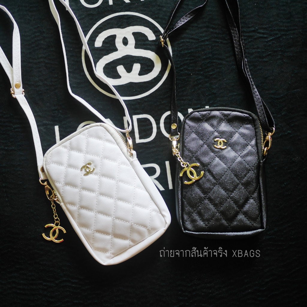 PD, DR, CC กระเป๋าใส่โทรศัพท์ ใส่ของจุกจิก ขนาดเล็กกำลังดี ใส่โทรศัพท์และของจุกจิกได้ สายหนัง ปรับยาวได้ โลโก้สีดำทองสวย