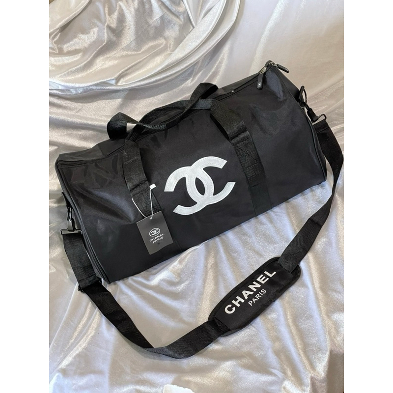 กระเป๋าถือเดินทาง Chanel Travel Bag ขนาดใบใหญ่