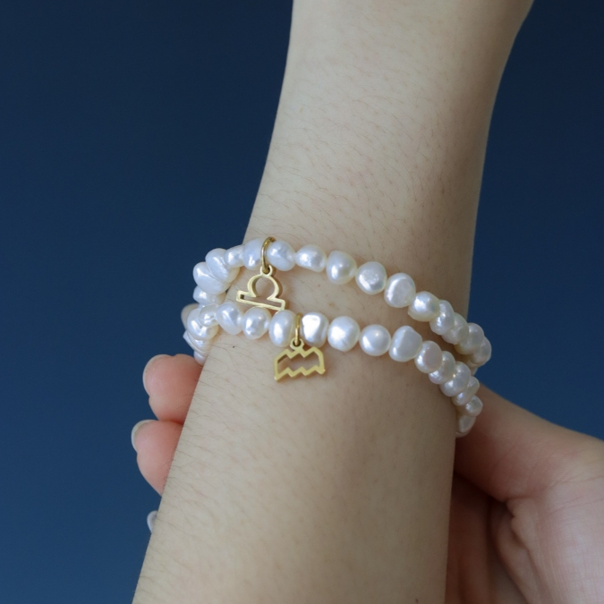 LUCYSUMMER Natural Pearl bracelet สร้อยข้อมือ ไข่มุกแท้ พร้อมจี้ประจำ 12 ราศี