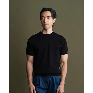 [ส่วนลด30% 30XTRA87] MadetoMature Knitted Crew Neck Tee - Black เสื้อยืดคอกลมผ้าถัก สีดำ