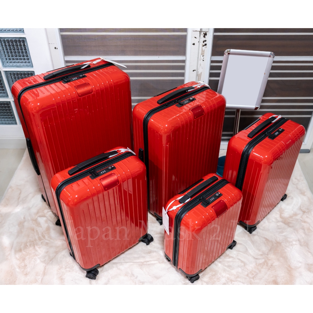 RIMOWA - Essential Lite สี Red Gloss