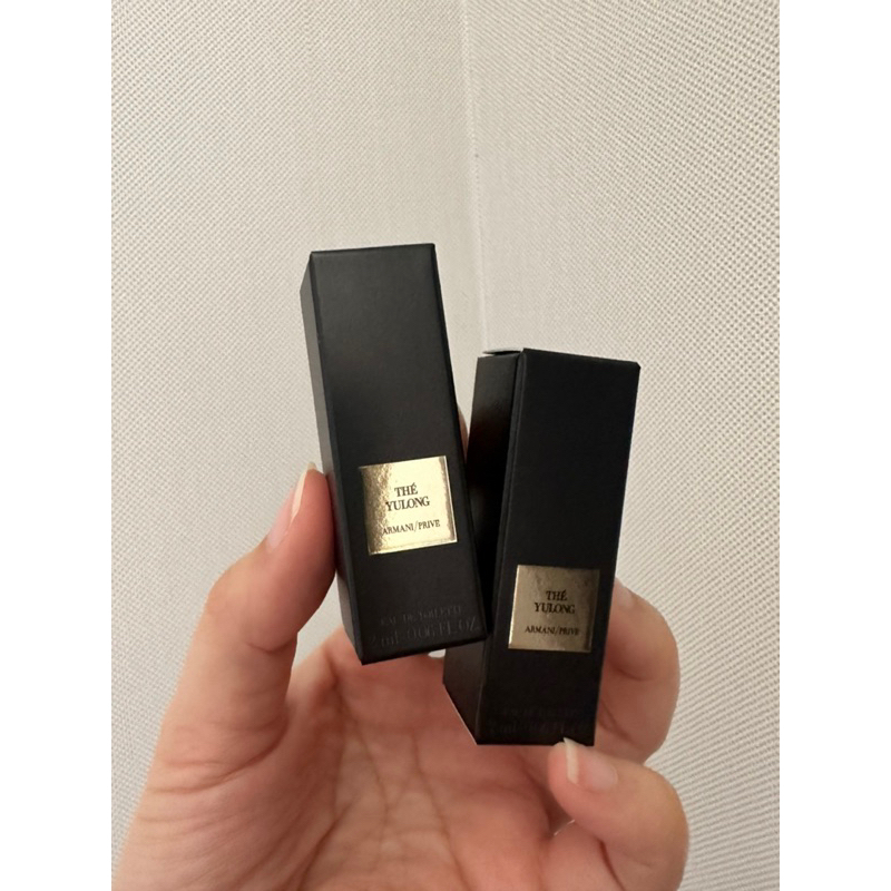 น้ำหอมไวออล The Yulong EDT 2 ml น้ำหอมชนิดพกพา น้ำหอมขนาดทดลอง ไวออลแท้ น้ำหอมพี่แจ็ค หอมสะอาด