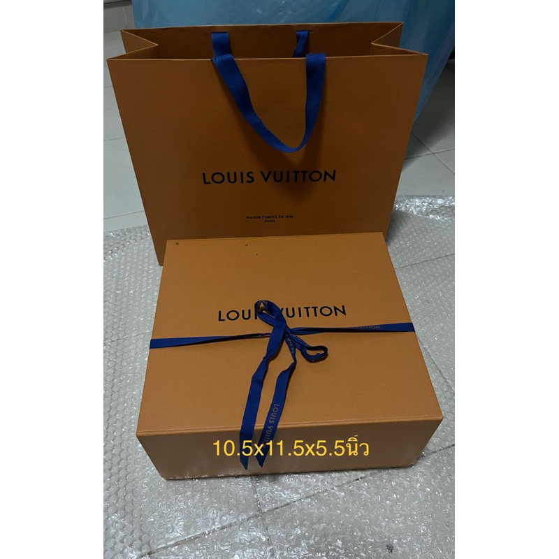 กล่องกระเป๋าหลุยส์/LV10.5x11.5x5นิ้วพร้อมถุงกระดาษ