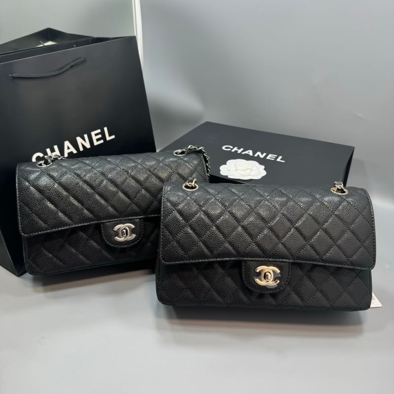 กระเป๋า Chanel  งาน  ออริ* หนังแท้ 100%. * มีทั้งอะไหล่เงินและทอง