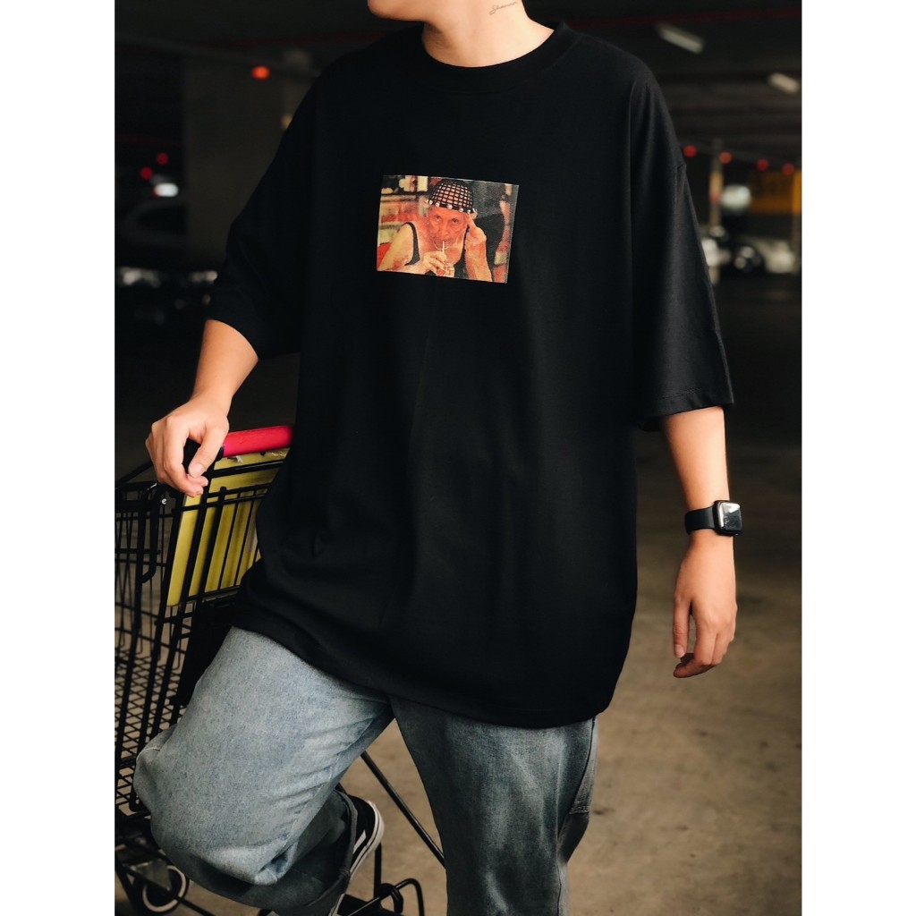 เสื้อยืด Oversize ลาย อาม่า